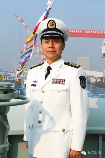 中国第一艘航空母舰"辽宁舰"原政治委员梅文