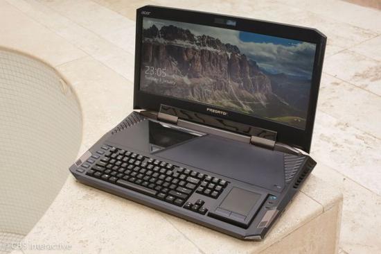 宏碁游戏本Predator 21X号称是世界上首款曲面屏游戏本,搭载两个GeForce GTX 1080 GPU、两个电源、5个冷却风扇、9个导热管,最高支持4TB的固态硬盘存储和64GB的内存。另外,这款游戏本还配备机械键盘、眼部追踪摄像头以及可以变成数字键盘的触摸板,能给玩家带来最佳的游戏体验。